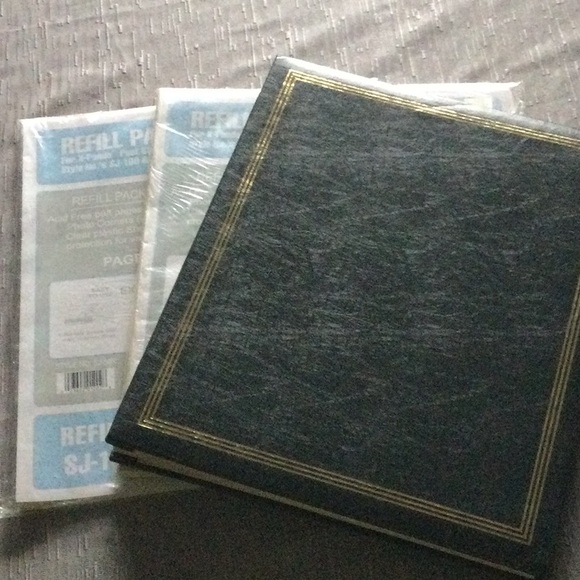 Scrapbook With Refills - Picture 1 of 8